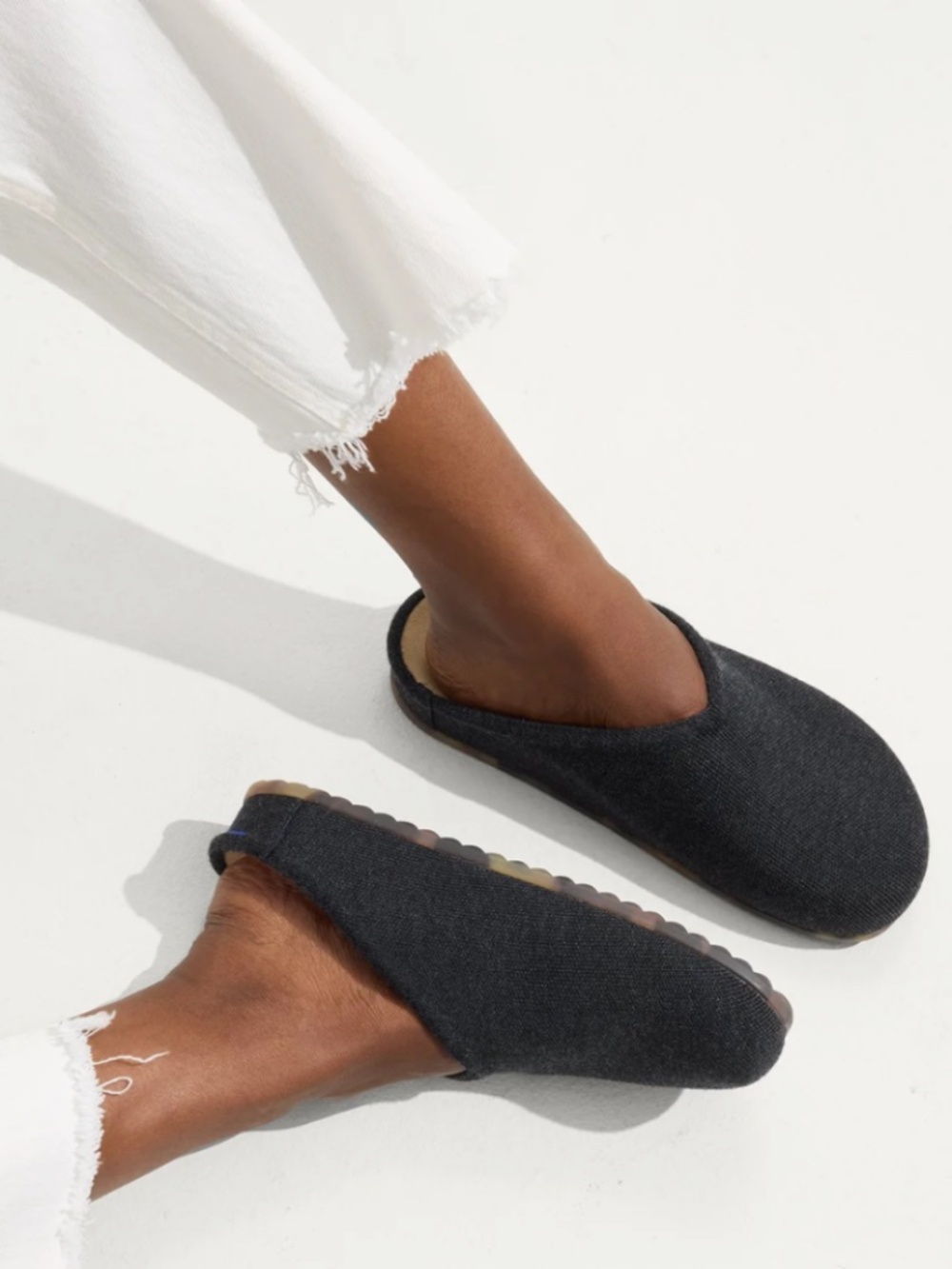 Rothy’s The Casual Clog in Soft Black Size 7